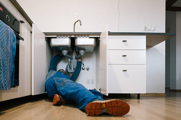 Professional Leak Detection technician working in Union City, OK